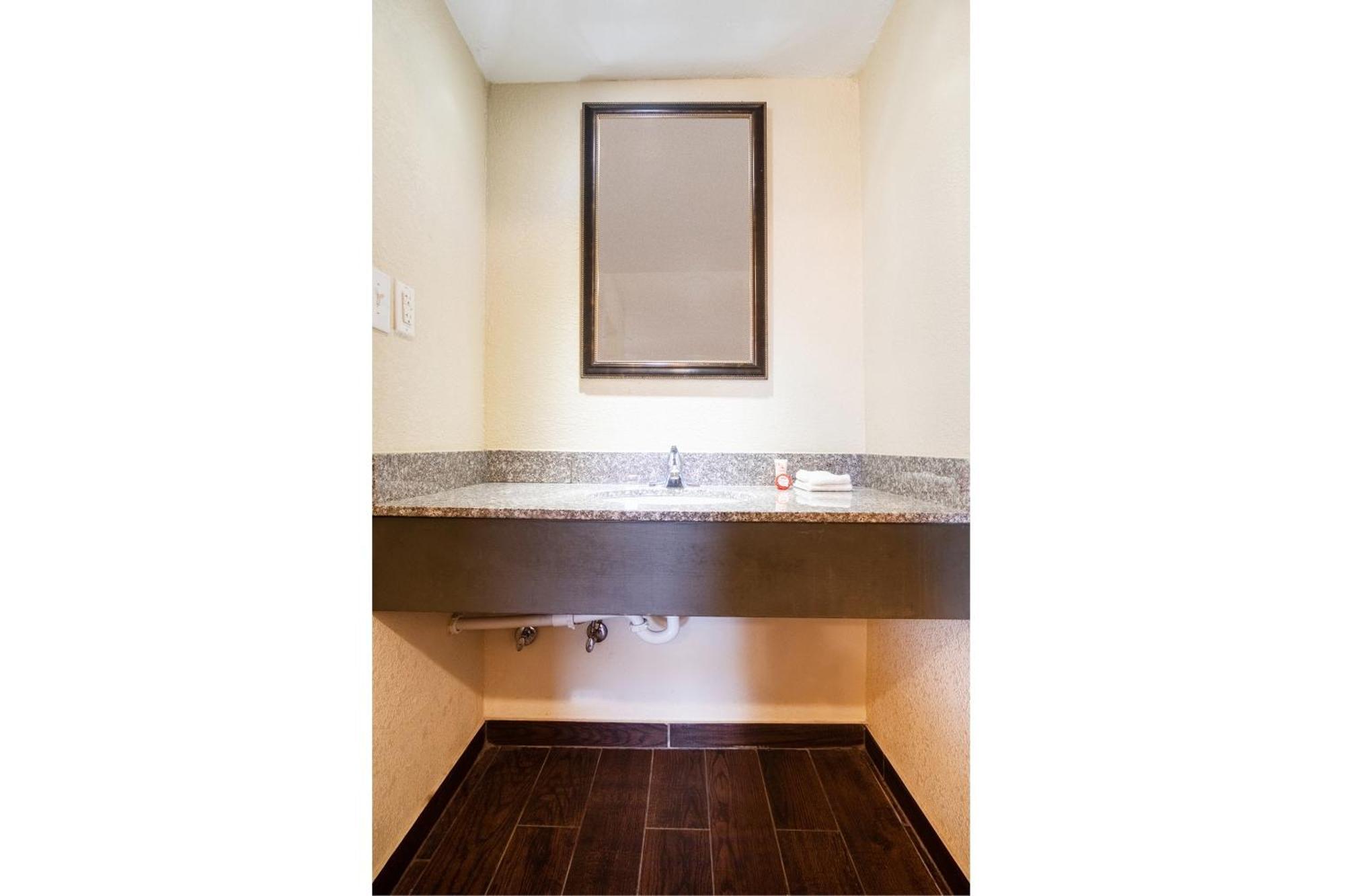 Oyo Hotel Blytheville Ar I-55 ภายนอก รูปภาพ